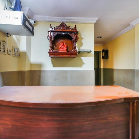 สปอต ออน 66527 ปัลลาวี ลอดจ์ Hotel Ulhasnagar ภายนอก รูปภาพ