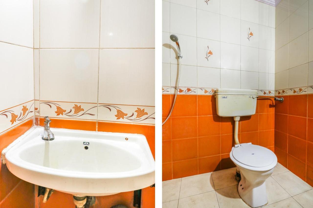 สปอต ออน 66527 ปัลลาวี ลอดจ์ Hotel Ulhasnagar ภายนอก รูปภาพ